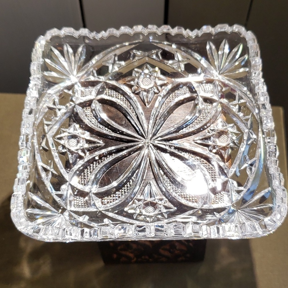 Lead Crystal 5.124 sq plate/tray